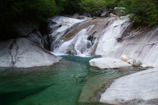 鹿川渓谷